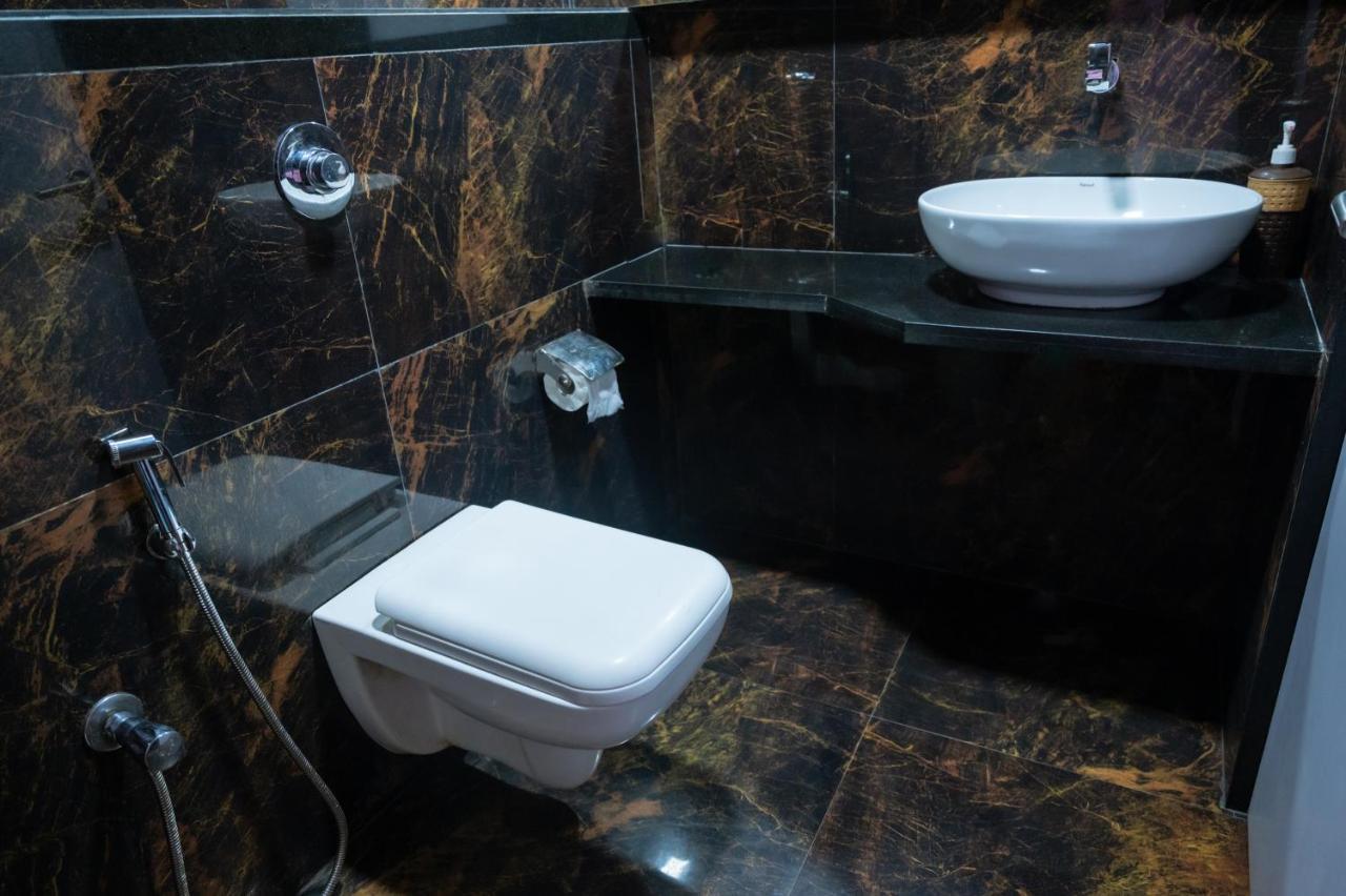 Hotel Vijaya Hill View Residency Navi Mumbai Exterior foto