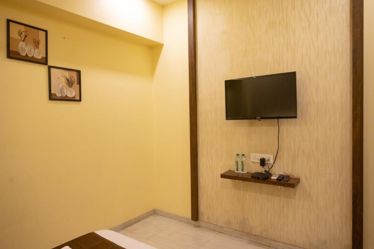 Hotel Vijaya Hill View Residency Navi Mumbai Exterior foto